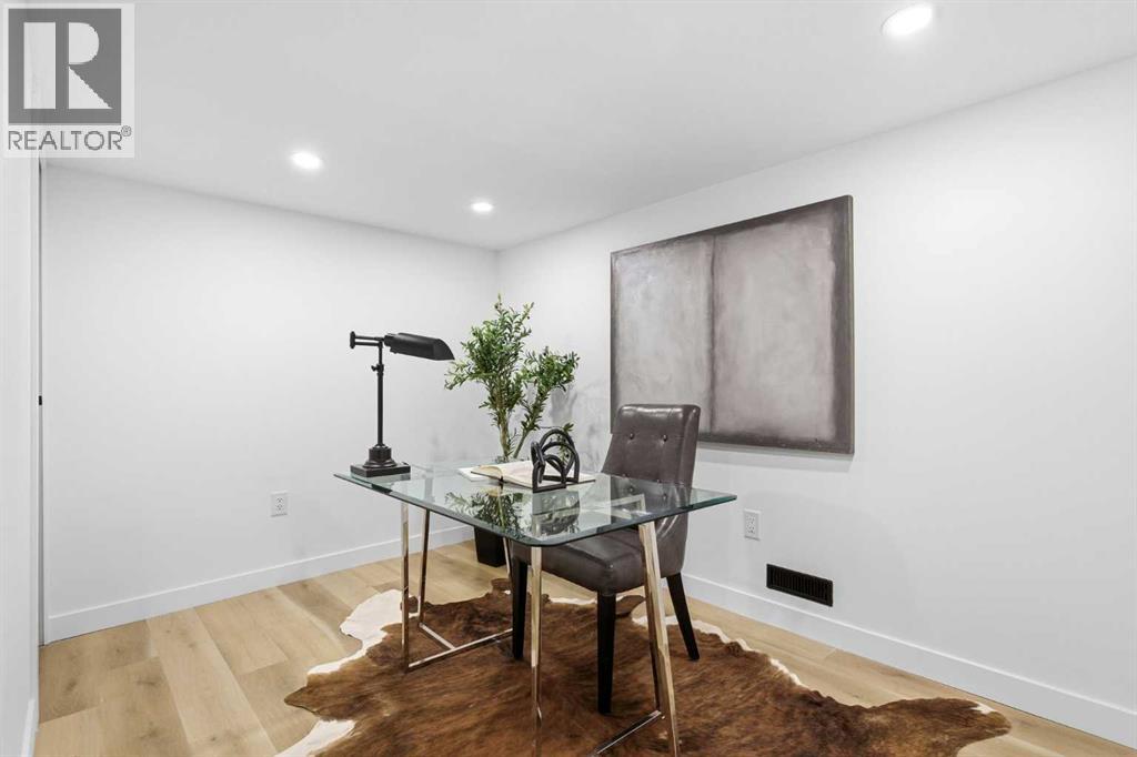 20 Point Mckay Court NW - 26