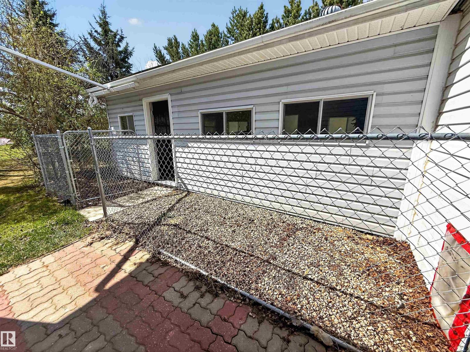 #3 53227 RGE ROAD 15 - 39