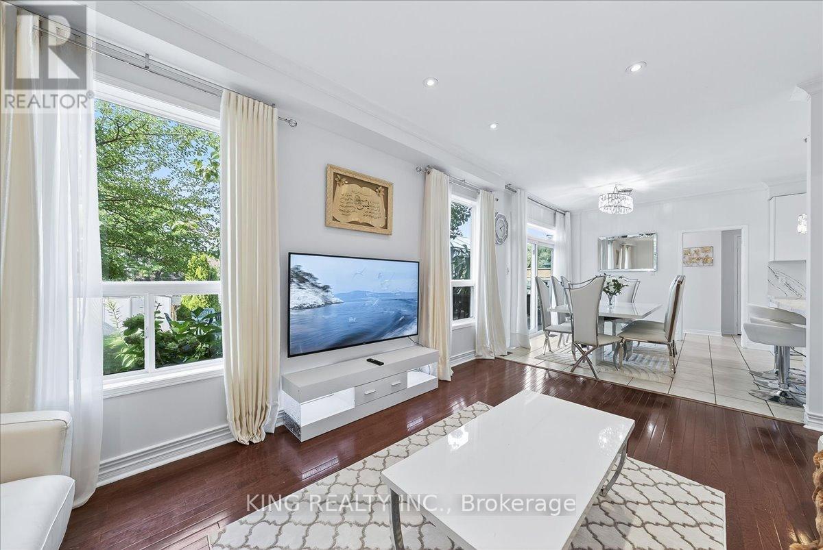 76 BLACKBURN DRIVE - 18