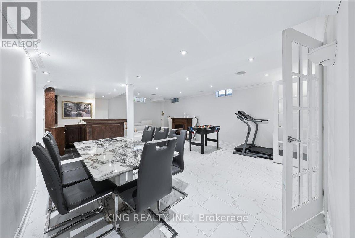 76 BLACKBURN DRIVE - 40