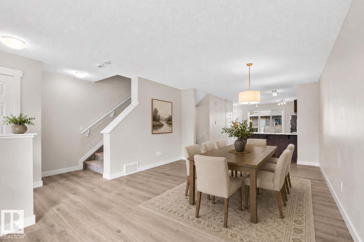 22546 96 AV NW - 5