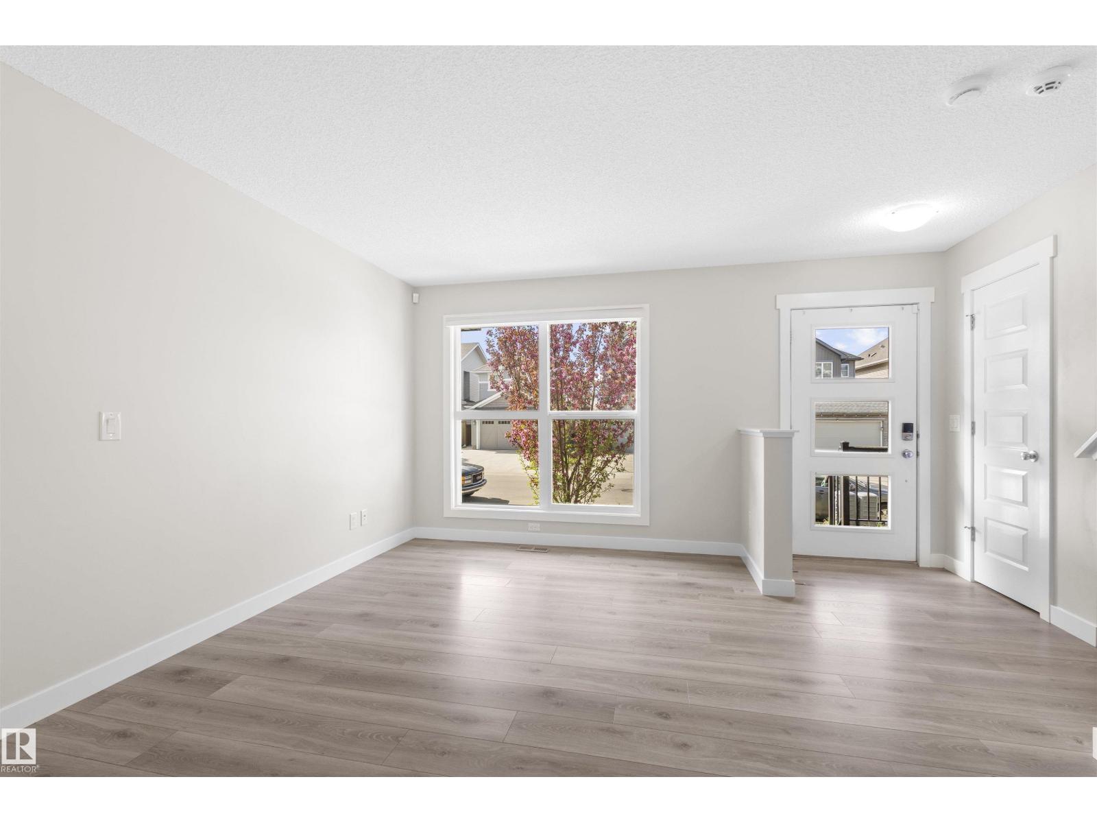 22546 96 AV NW - 6