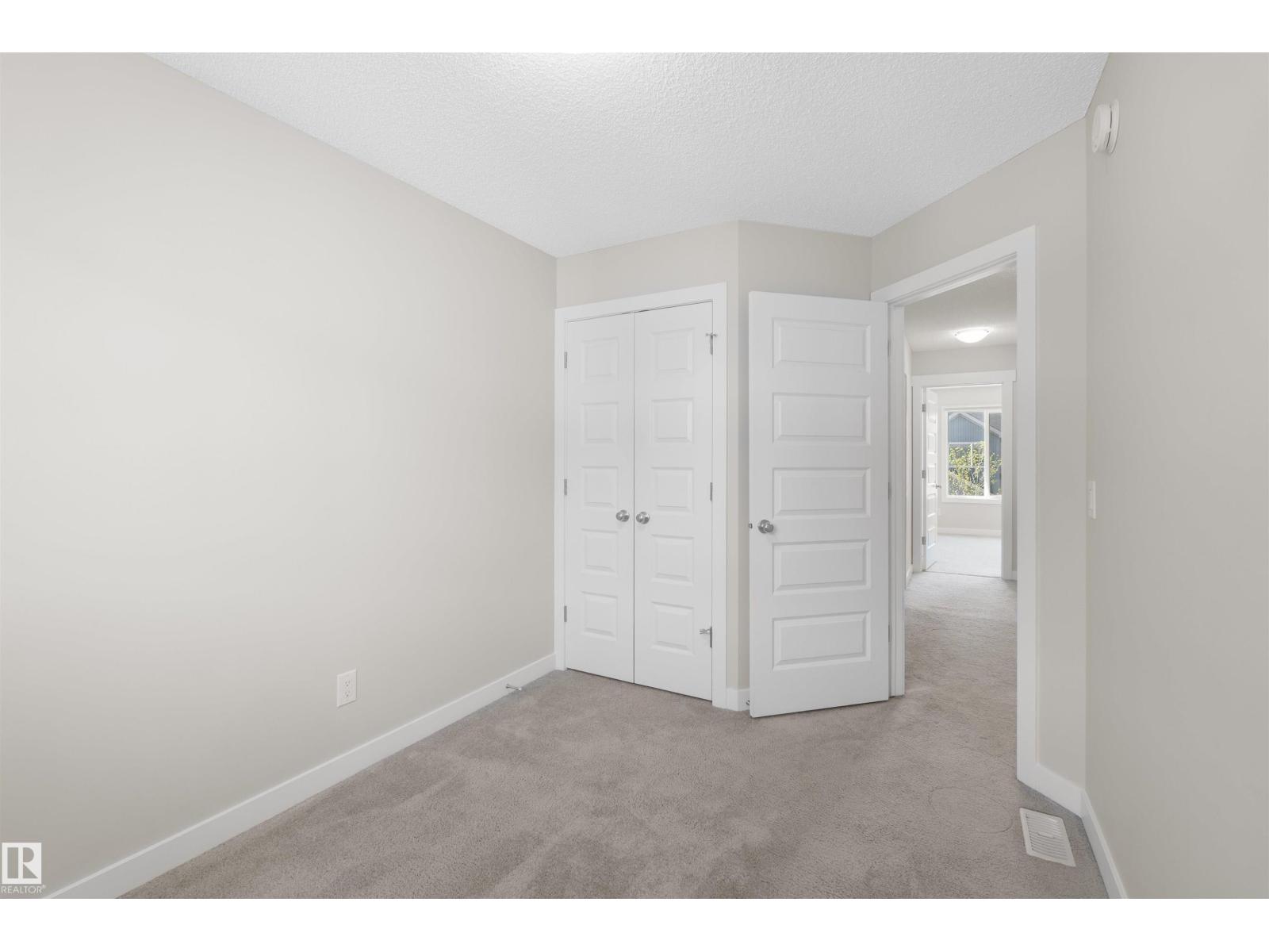 22546 96 AV NW - 22