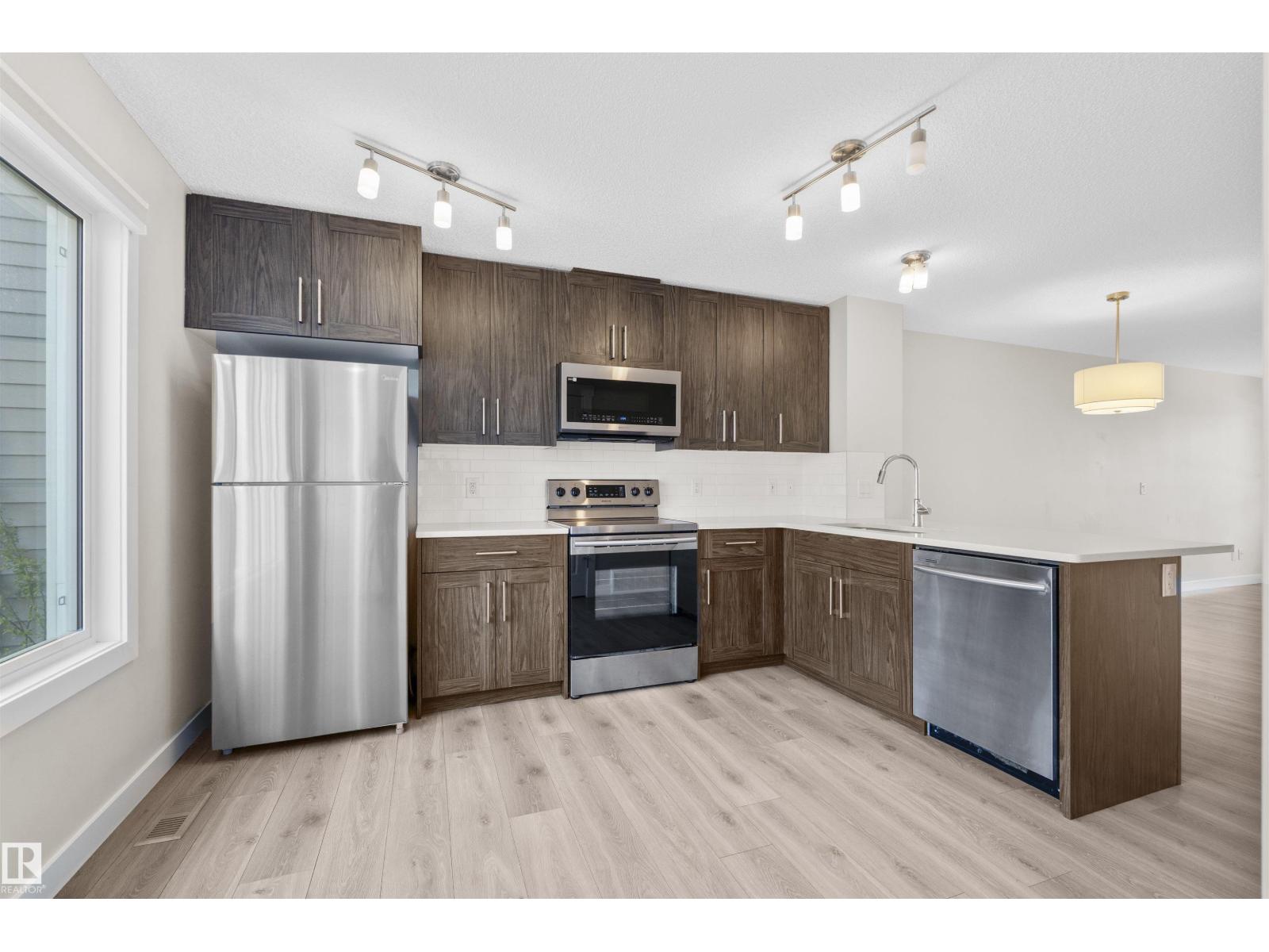22546 96 AV NW - 8