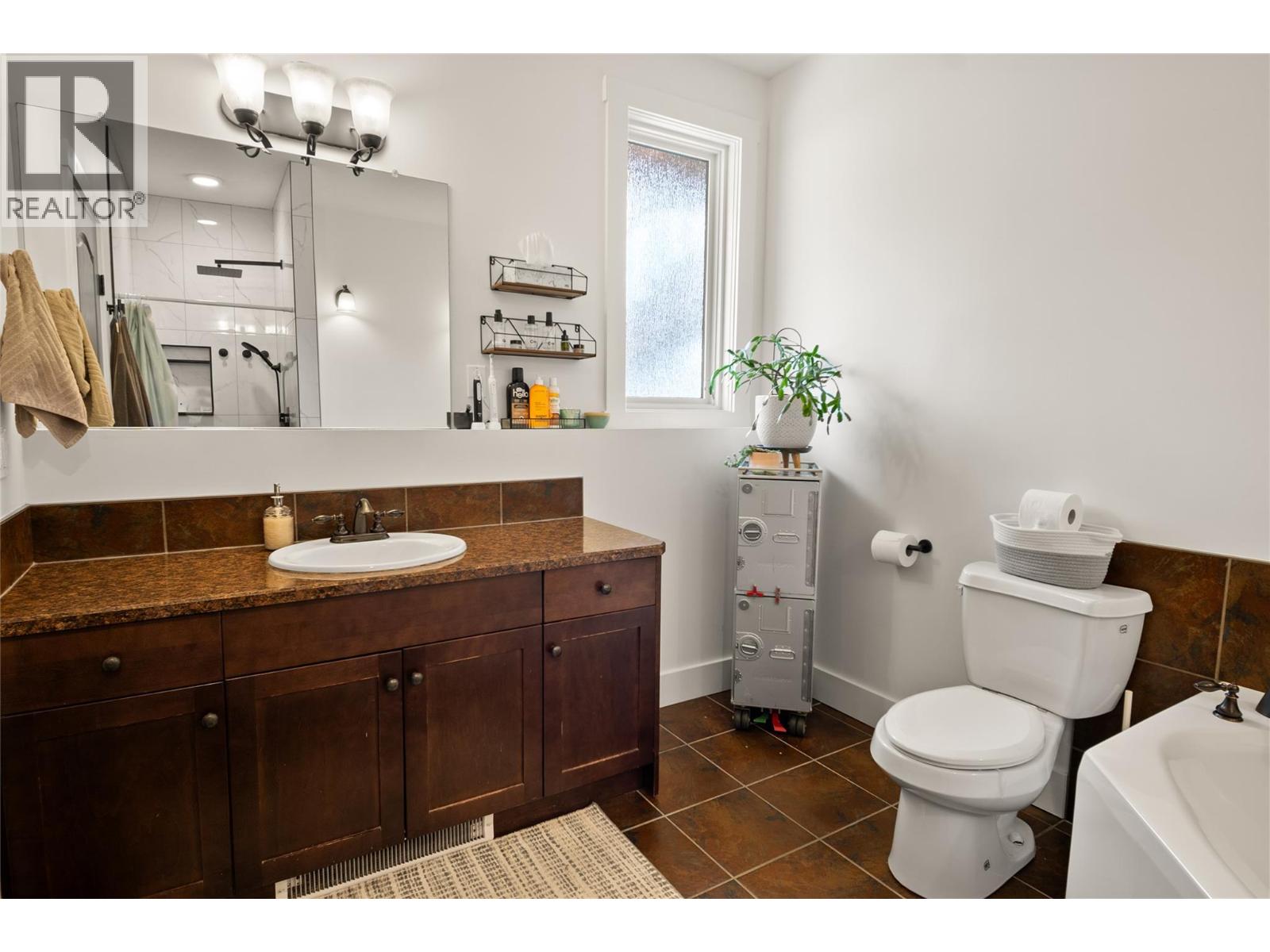 #501 7337 PROSPECTOR Avenue - 16