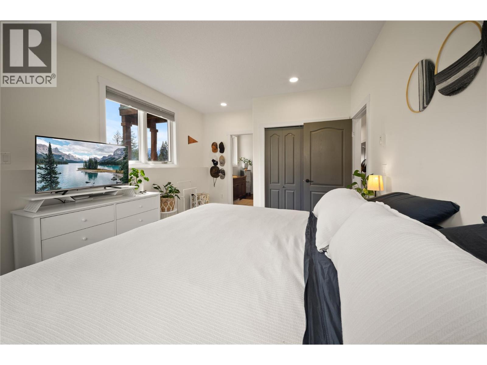 #501 7337 PROSPECTOR Avenue - 15