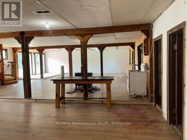 3044 GELERT ROAD - 9