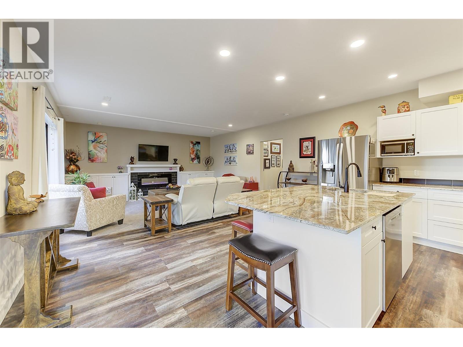  12633 Driftwood Court, Lake Country