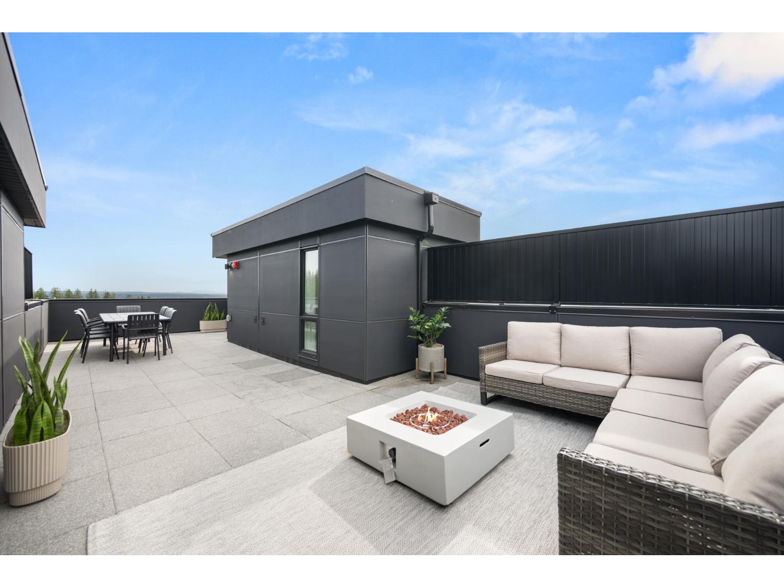 43 20335 70A AVENUE, Langley