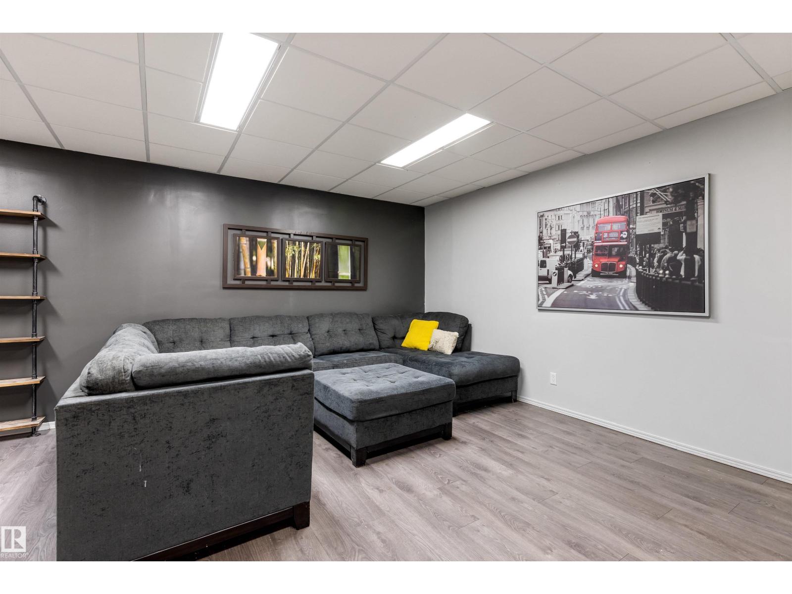 11412 12 AV NW NW - 37