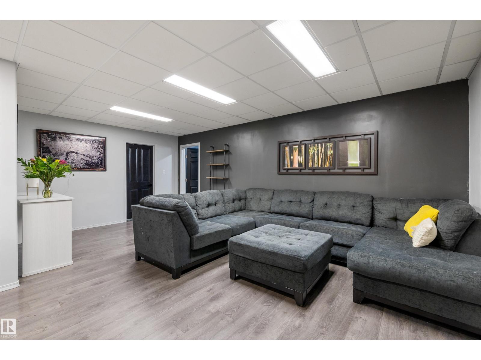 11412 12 AV NW NW - 34