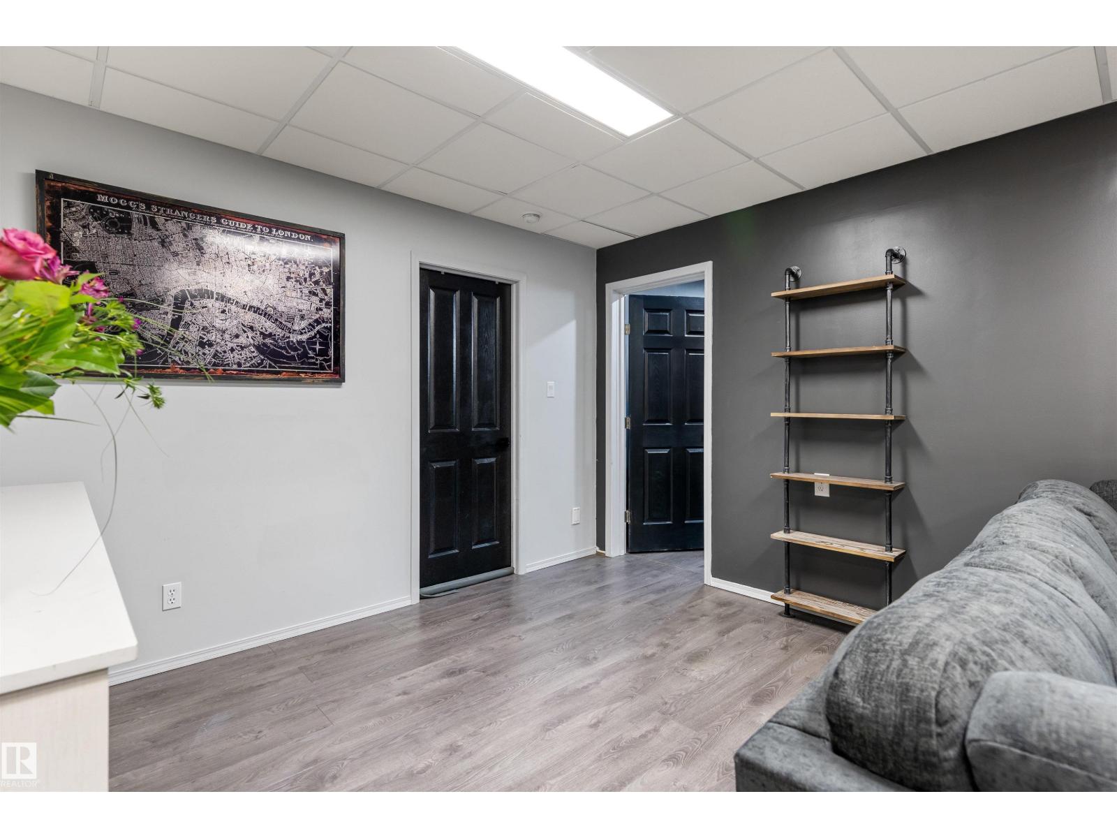 11412 12 AV NW NW - 35
