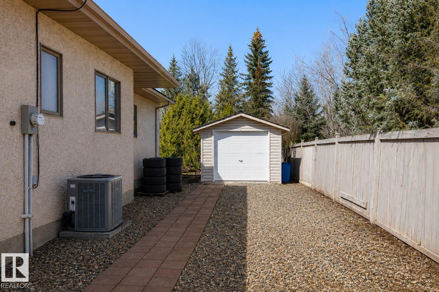 11412 12 AV NW NW - 61