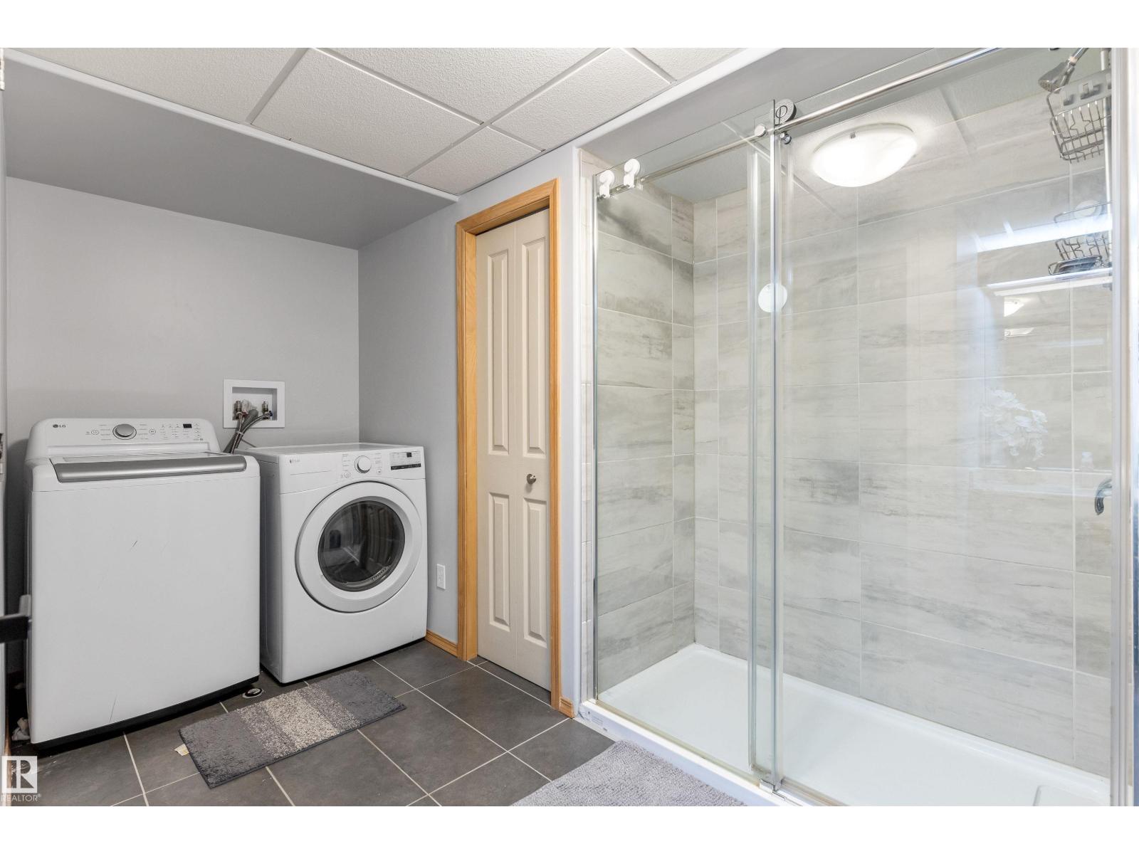 11412 12 AV NW NW - 44