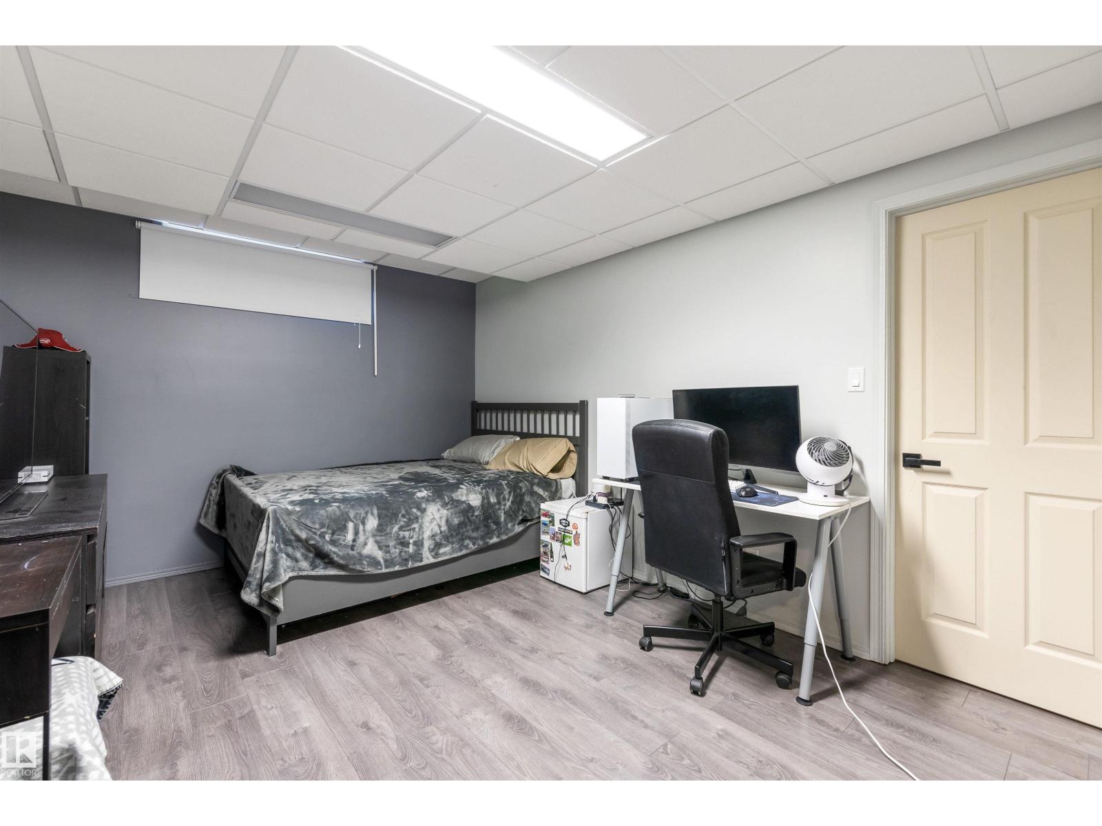 11412 12 AV NW NW - 48