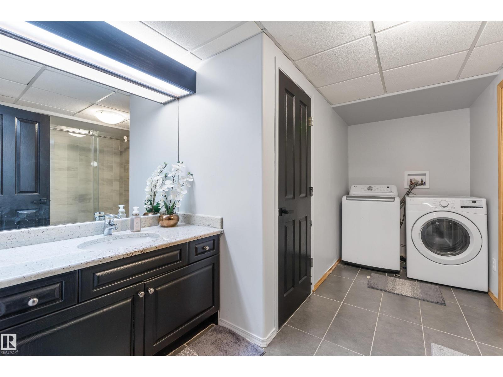 11412 12 AV NW NW - 43