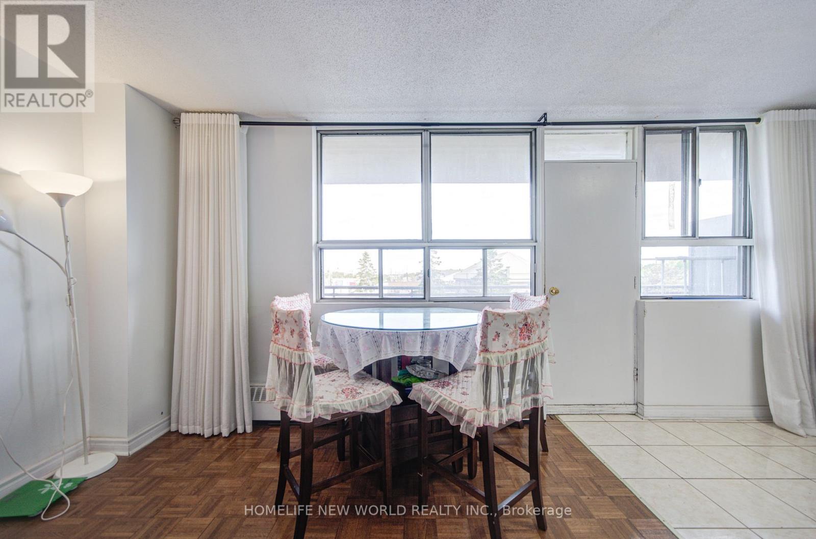 #303 1950 KENNEDY ROAD - 10
