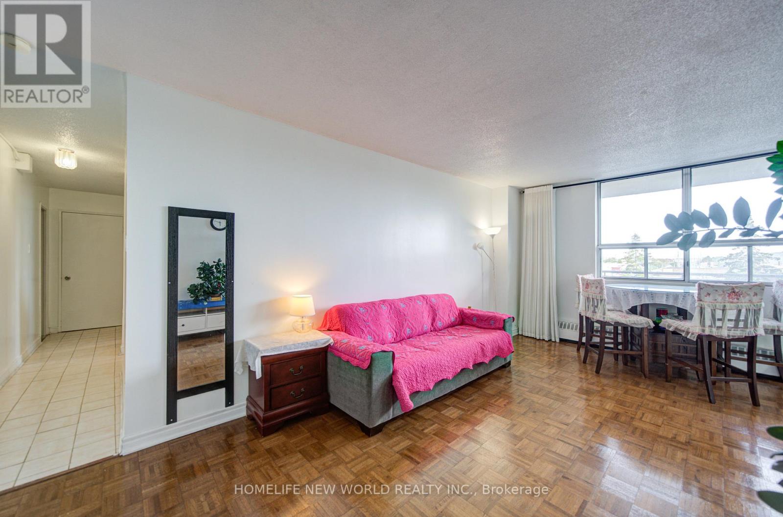 #303 1950 KENNEDY ROAD - 6