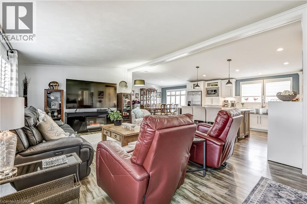 17 SILVER ASPEN Drive - 5