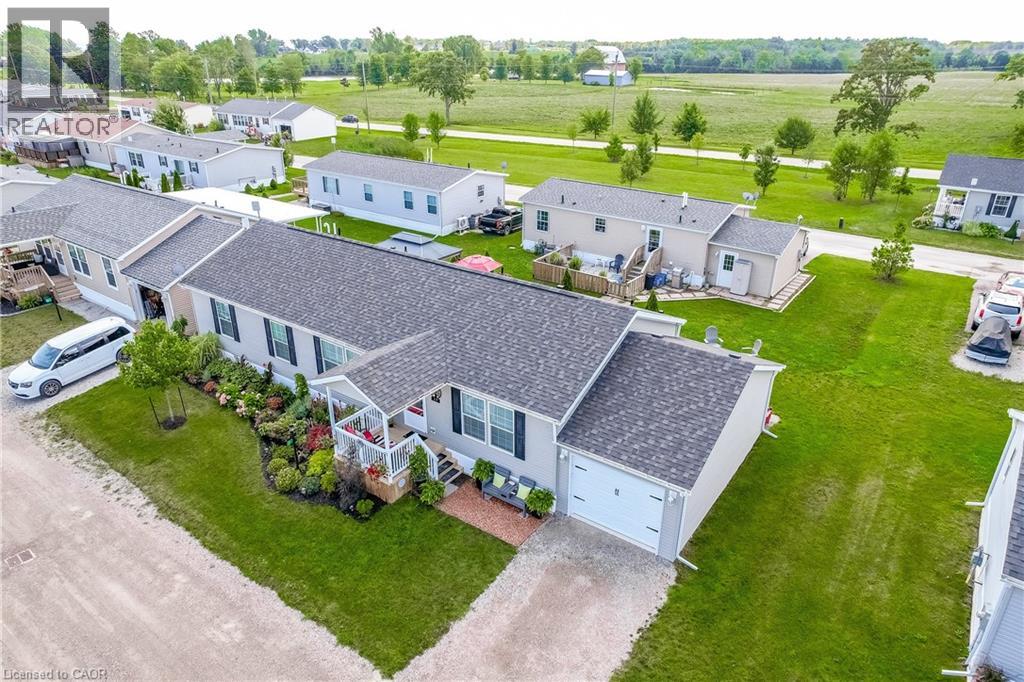 17 SILVER ASPEN Drive - 28