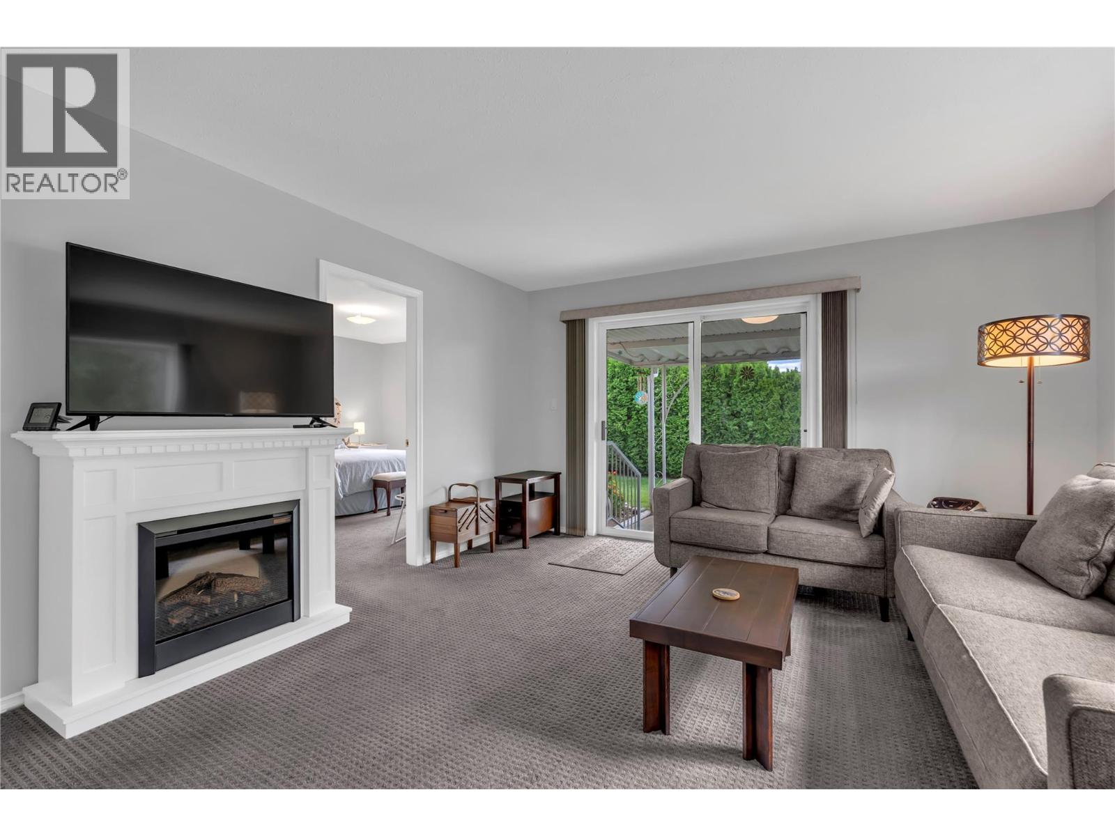 145 Redwing Place Unit# 8, Oliver