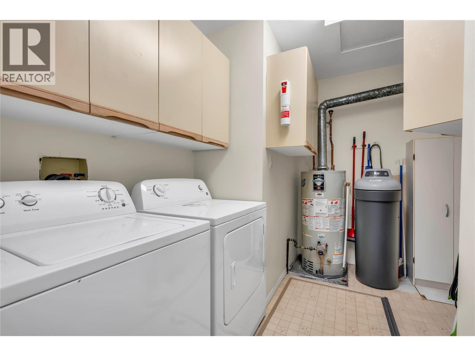 145 Redwing Place Unit# 8, Oliver