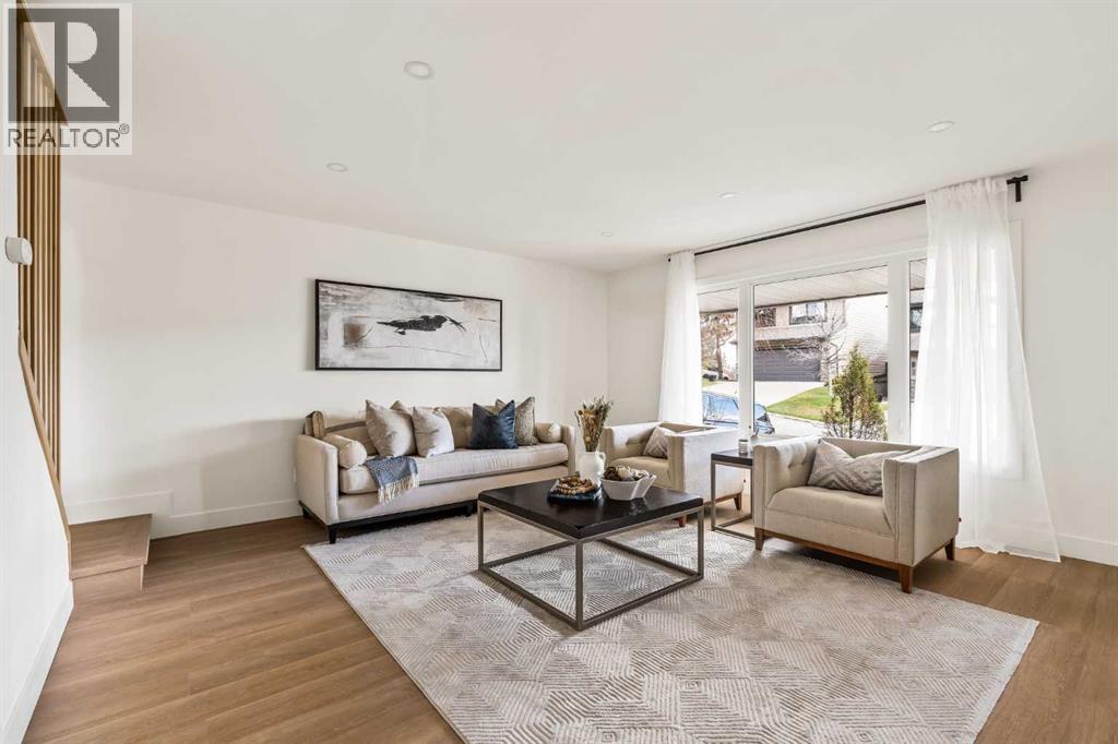 11 Coach Manor Rise SW - 4