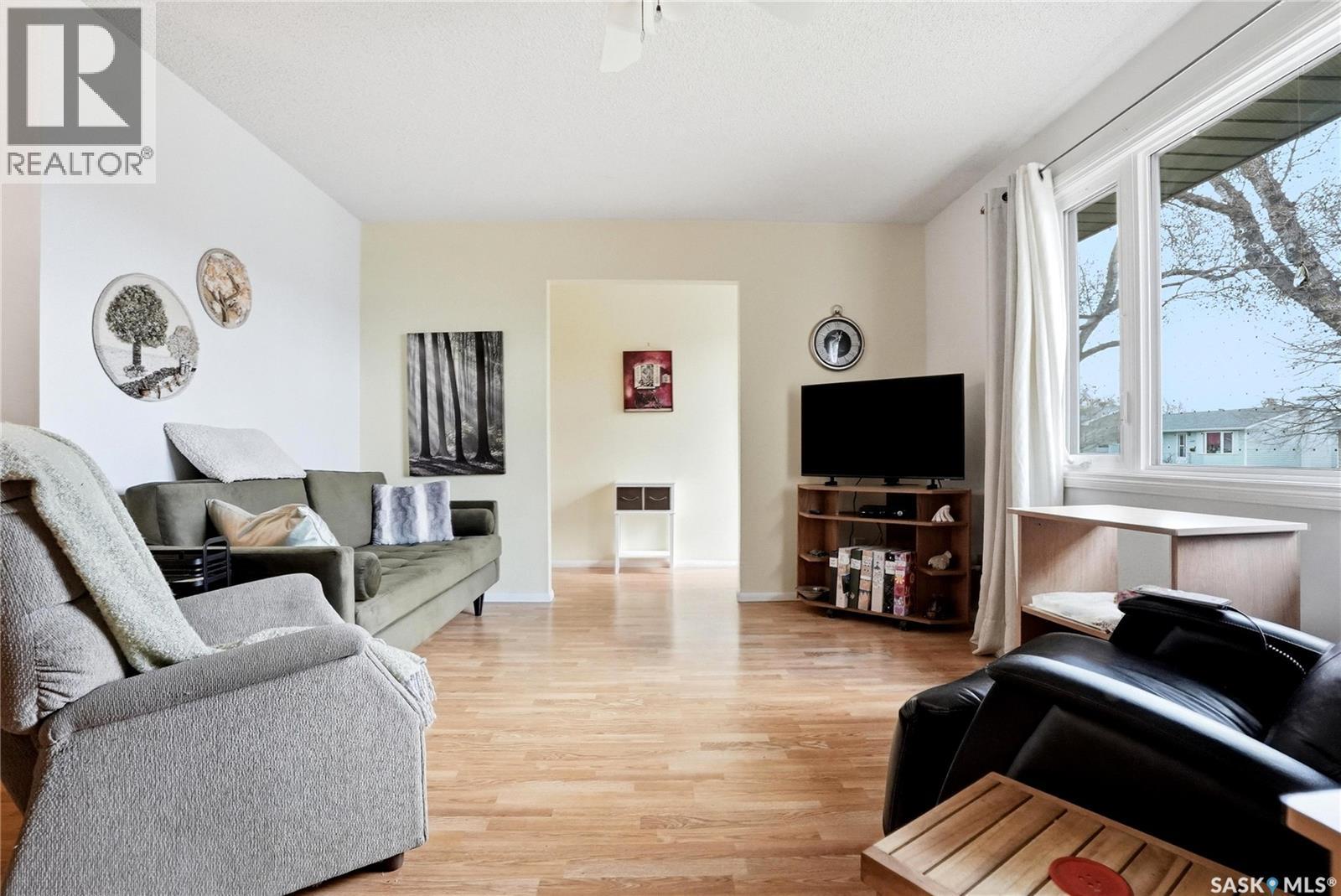 2362 Easthill - 7