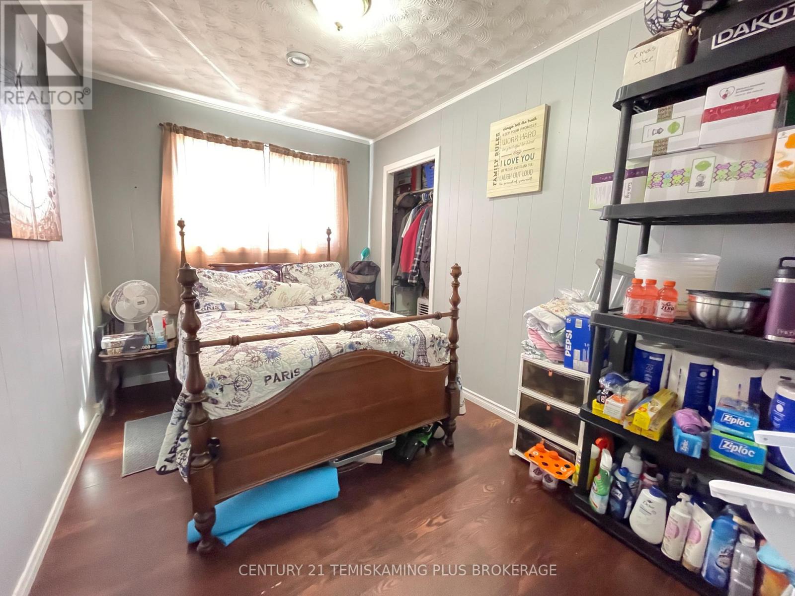 121 ELM AVENUE - 17