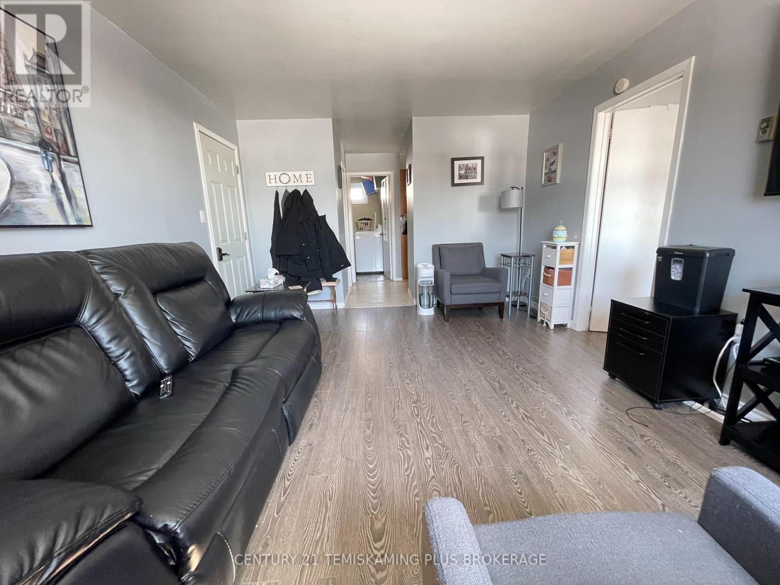 121 ELM AVENUE - 8
