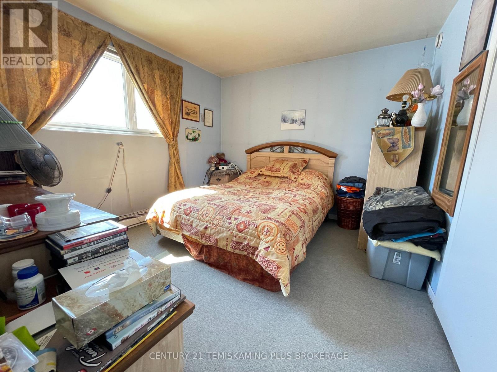121 ELM AVENUE - 42