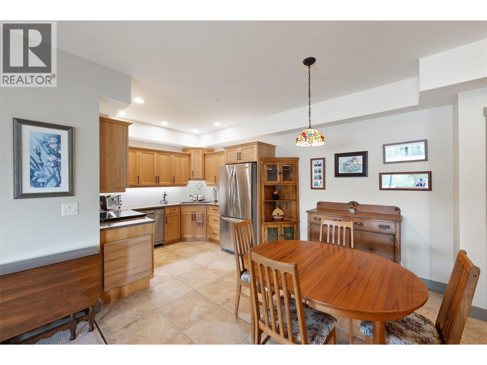 #204 873 Forestbrook Drive - 10