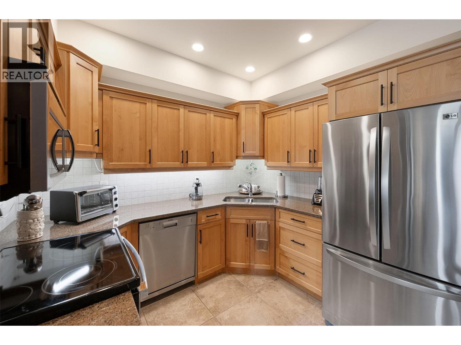 #204 873 Forestbrook Drive - 14