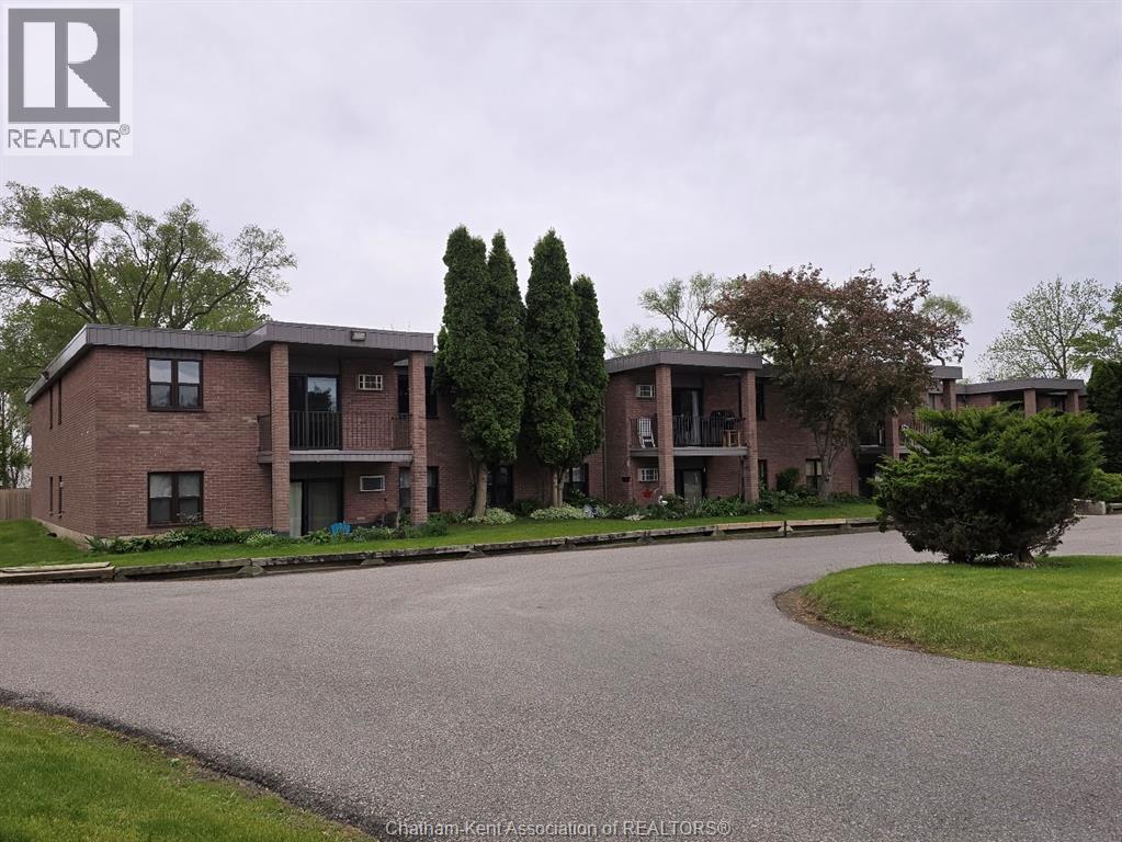 #A207 12 Montgomery DRIVE - 1