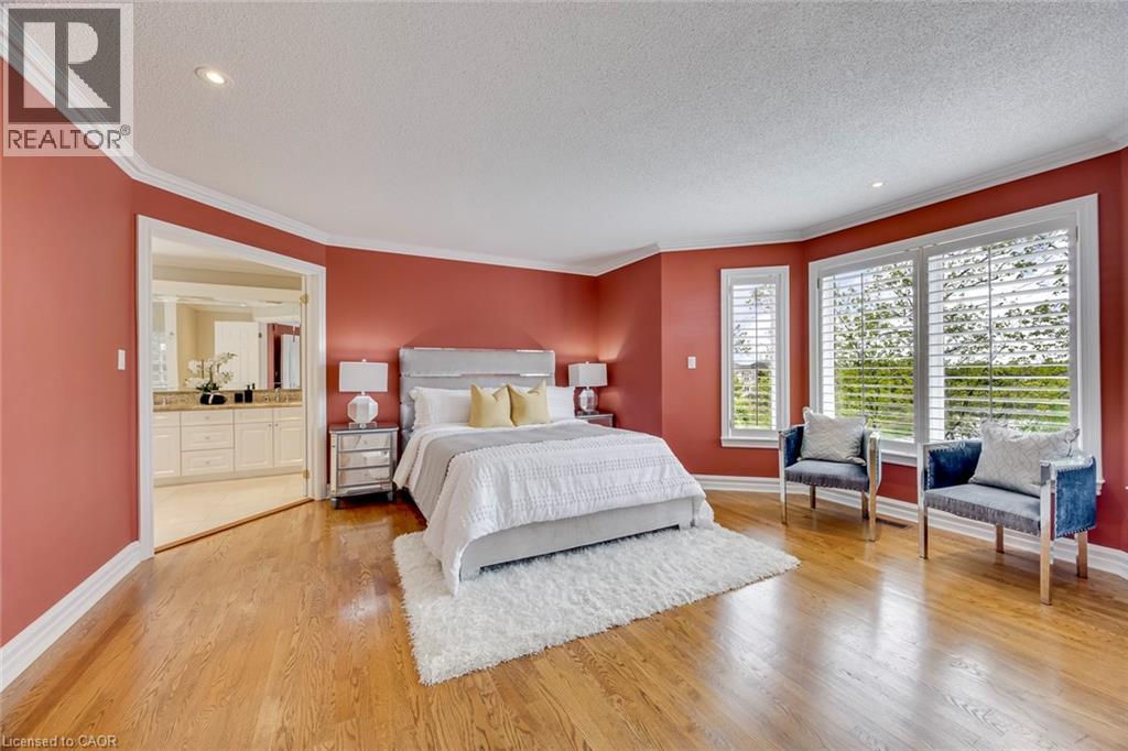 2108 ARBOURVIEW Drive - 32