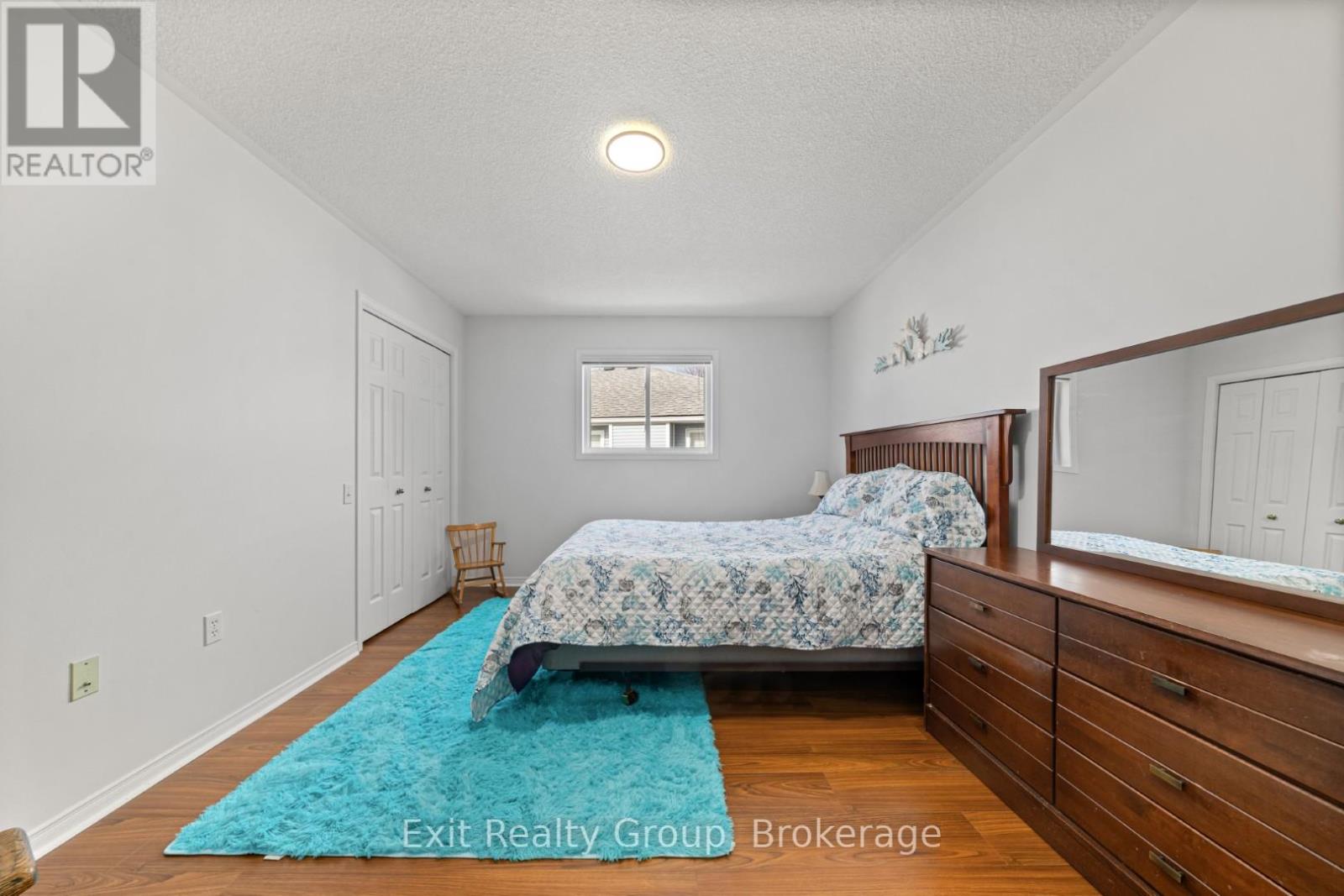 7 CRETNEY DRIVE - 41