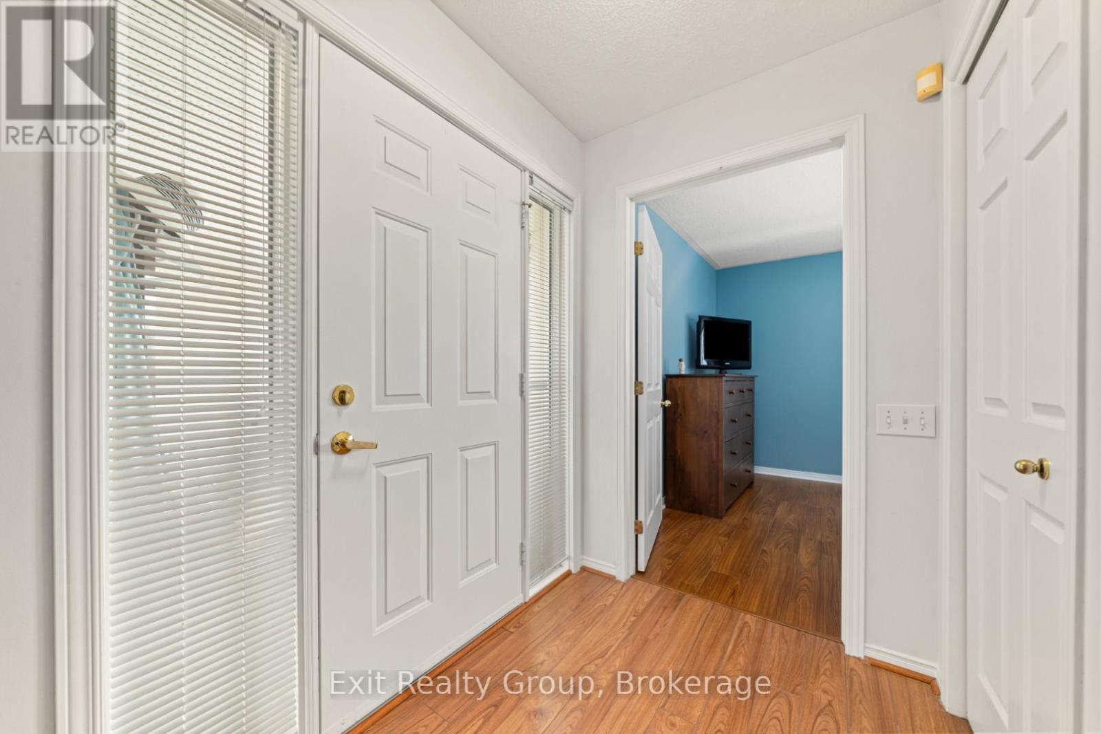 7 CRETNEY DRIVE - 9