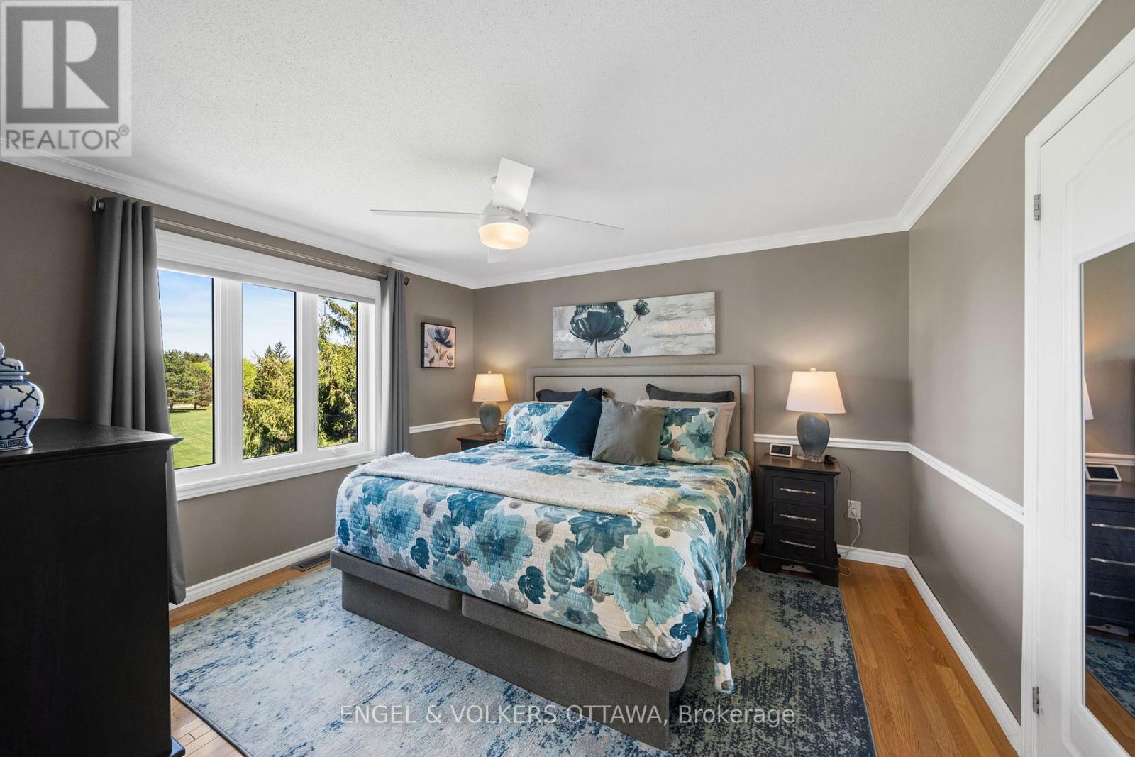 #27 1986 SUMMERFIELDS CRESCENT - 22