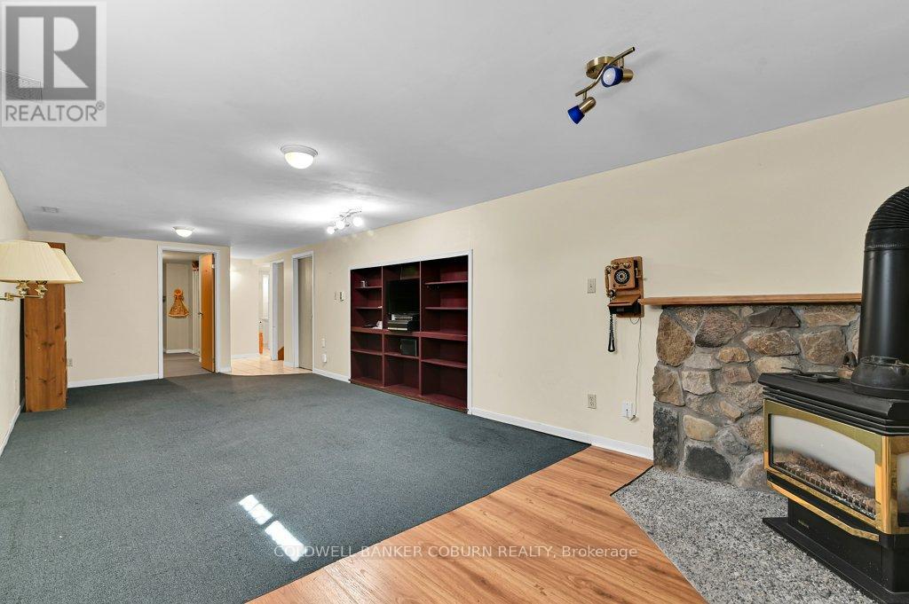 10 MANNING ROAD - 25