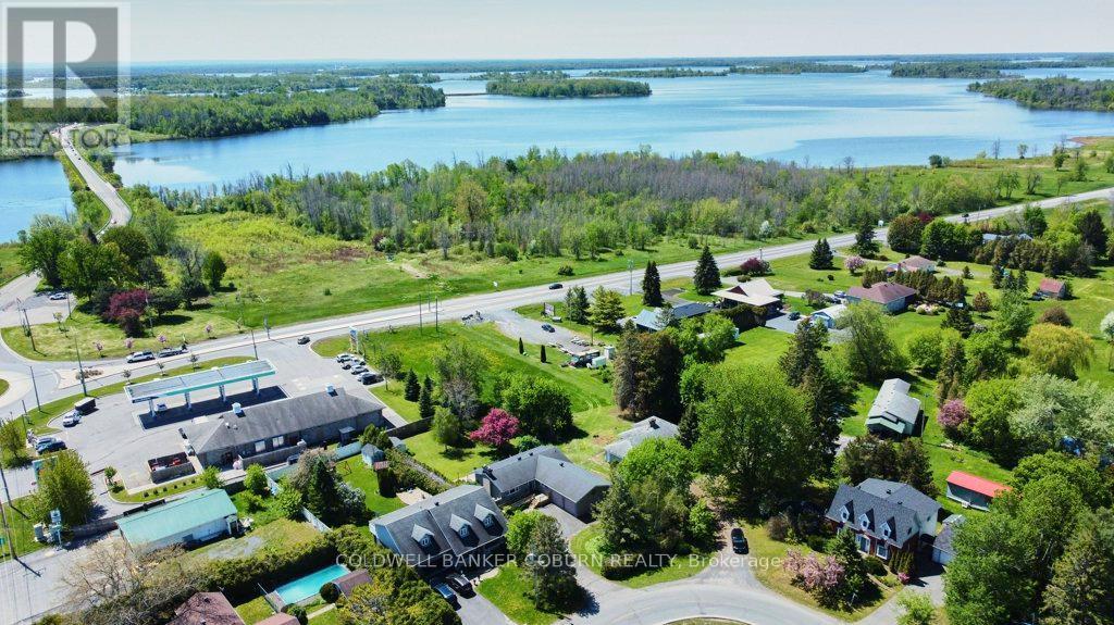 10 MANNING ROAD - 43