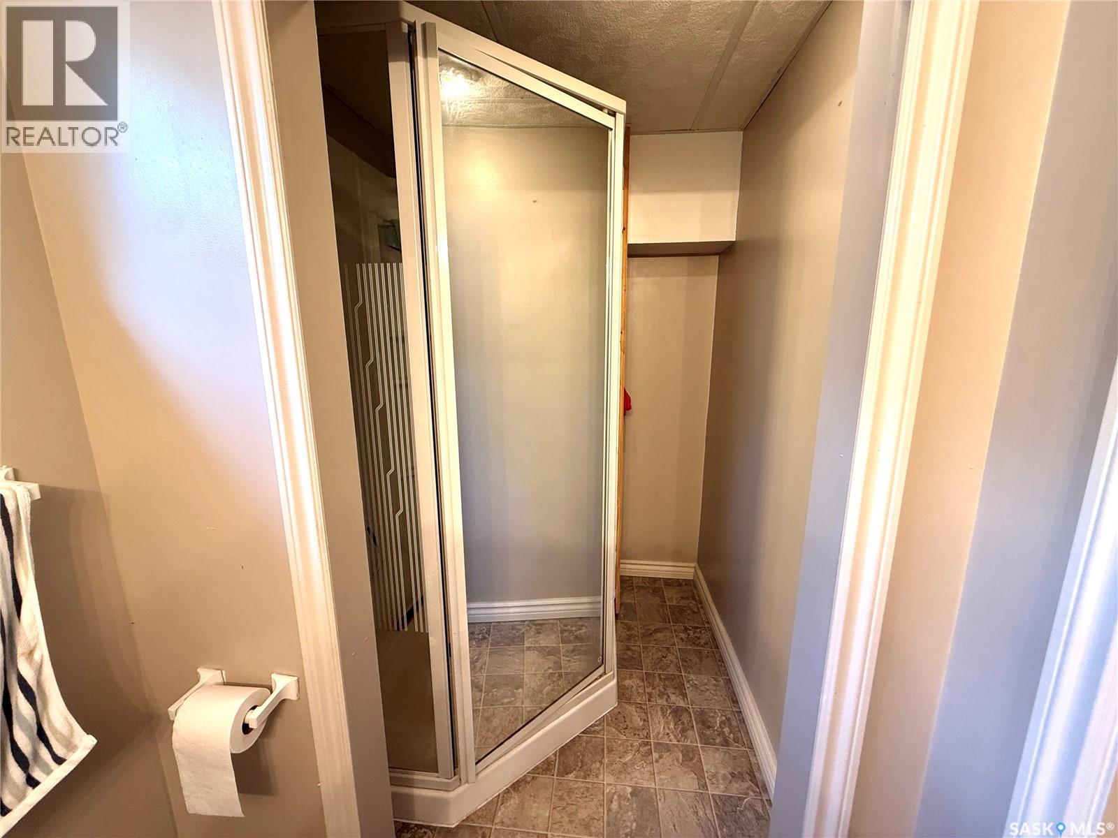 11319 Clark DRIVE - 22