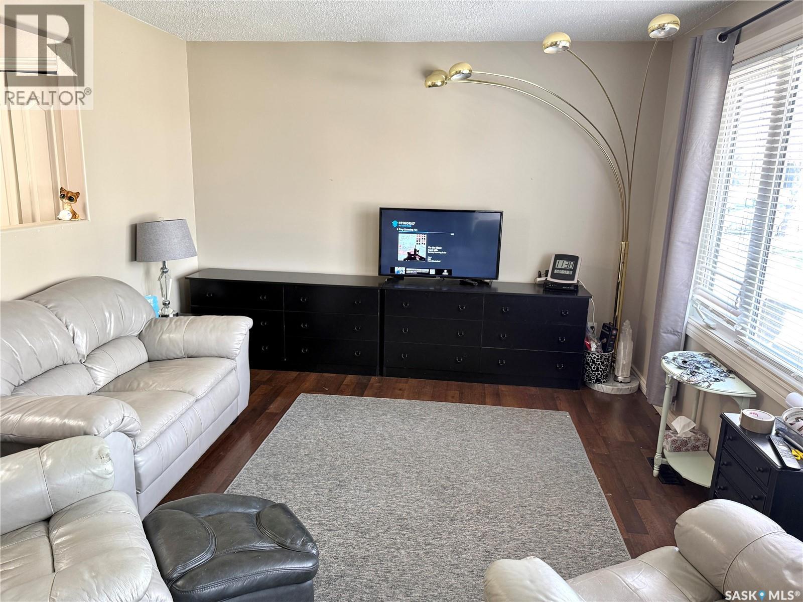 11319 Clark DRIVE - 9