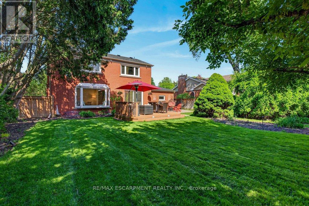 350 EAST SIDE CRESCENT - 35