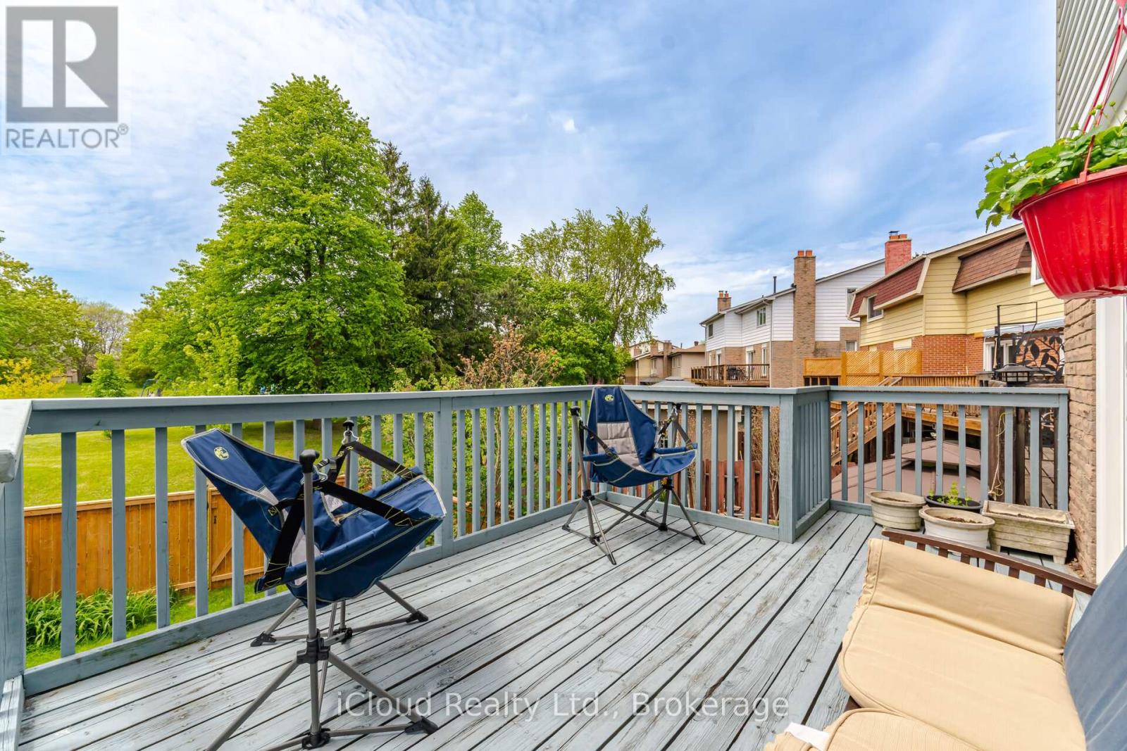 82 ENGLISH STREET - 17