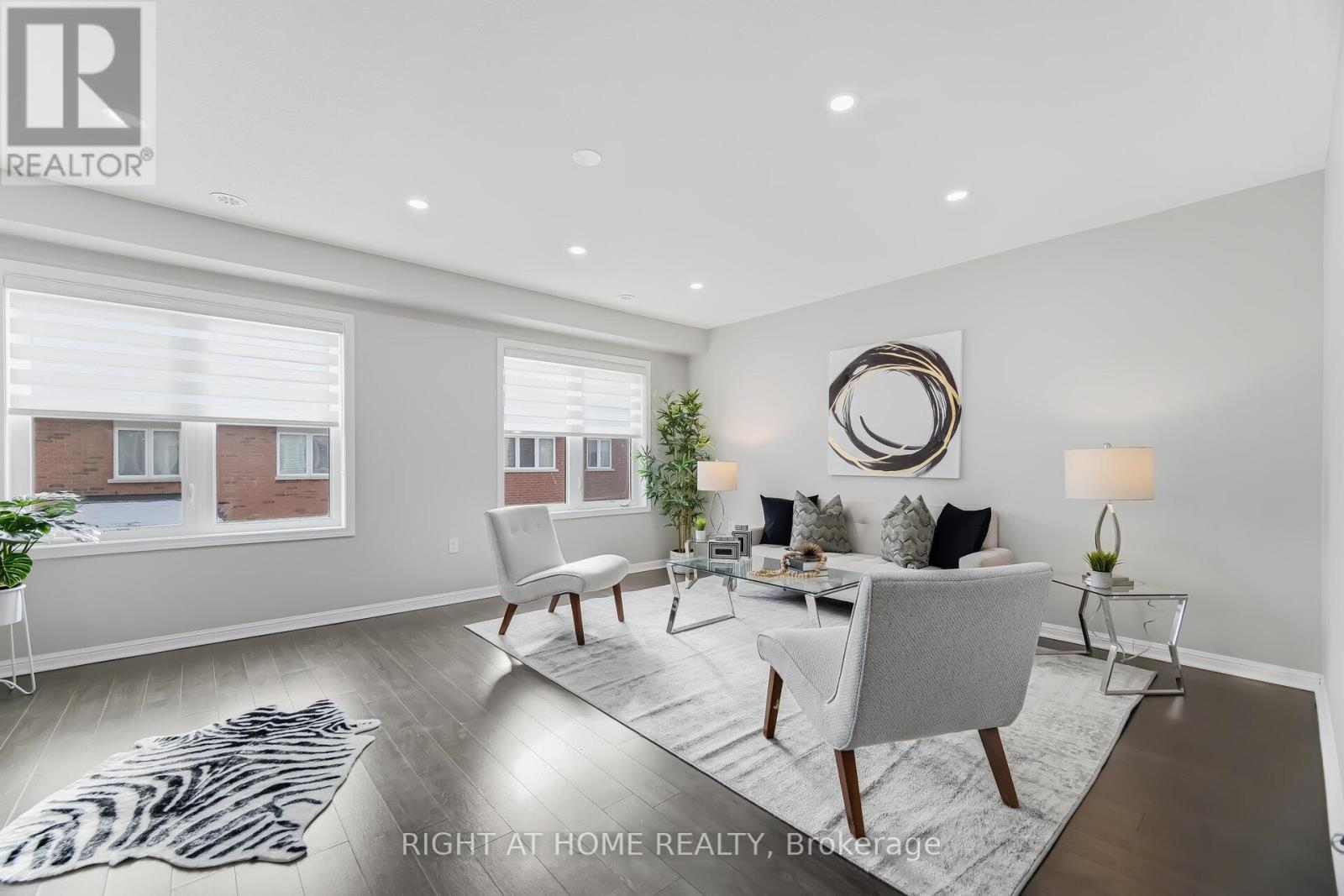 10 VANHORNE CLOSE - 17