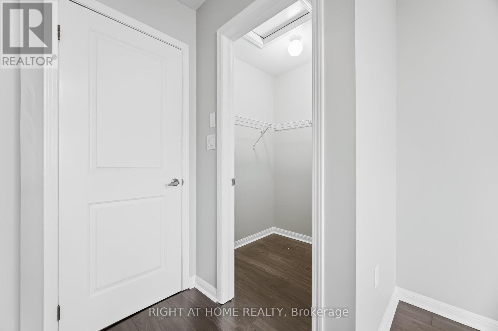 10 VANHORNE CLOSE - 28