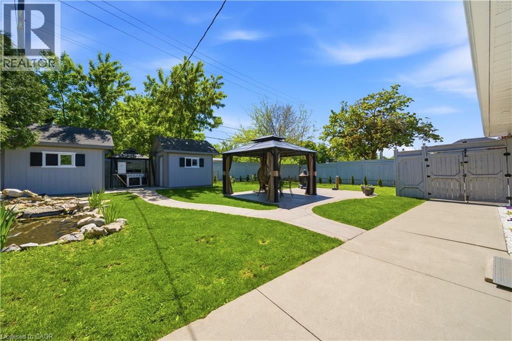 82 STONEY BROOK Drive - 26