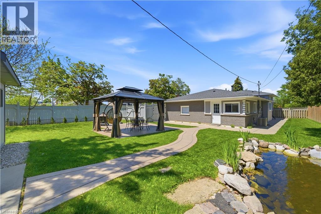 82 STONEY BROOK Drive - 28