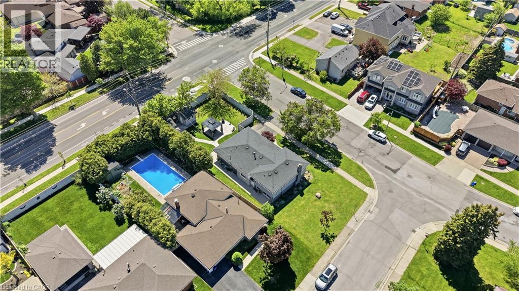 82 STONEY BROOK Drive - 31
