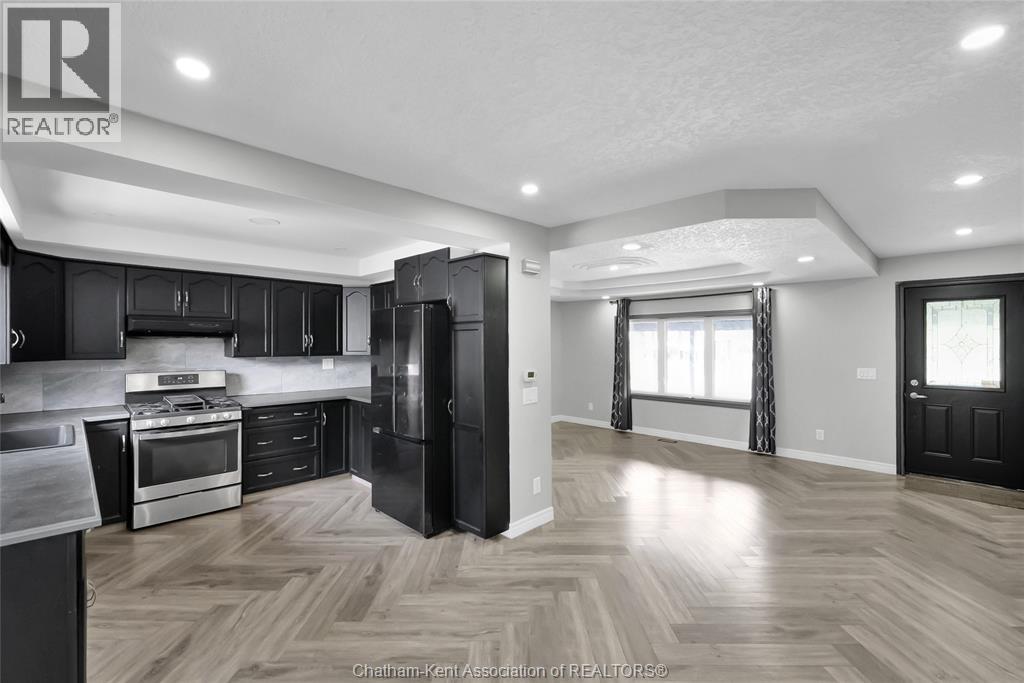 74 CHESTNUT DRIVE - 7